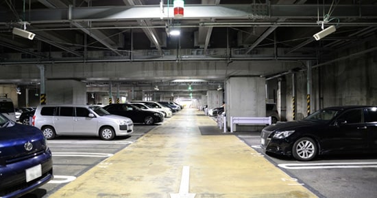 マンション地下駐車場の照明をLED化