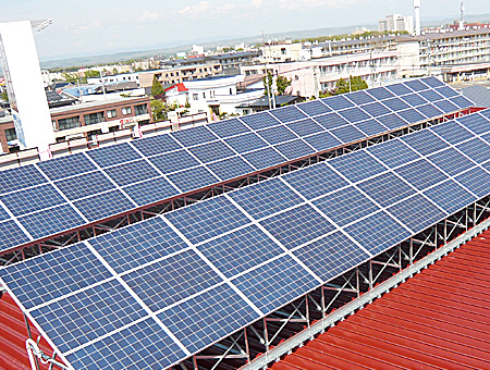 北海道千歳市 折半屋根太陽光発電設置工事
